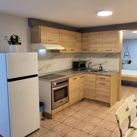 Urban Studio Apartment Кавала Екстериор снимка