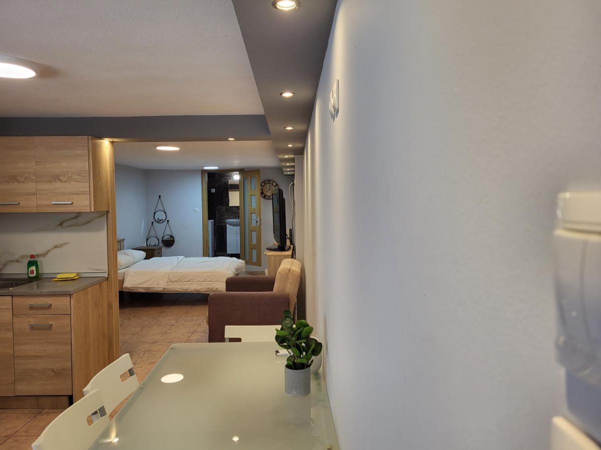 Urban Studio Apartment Кавала Екстериор снимка