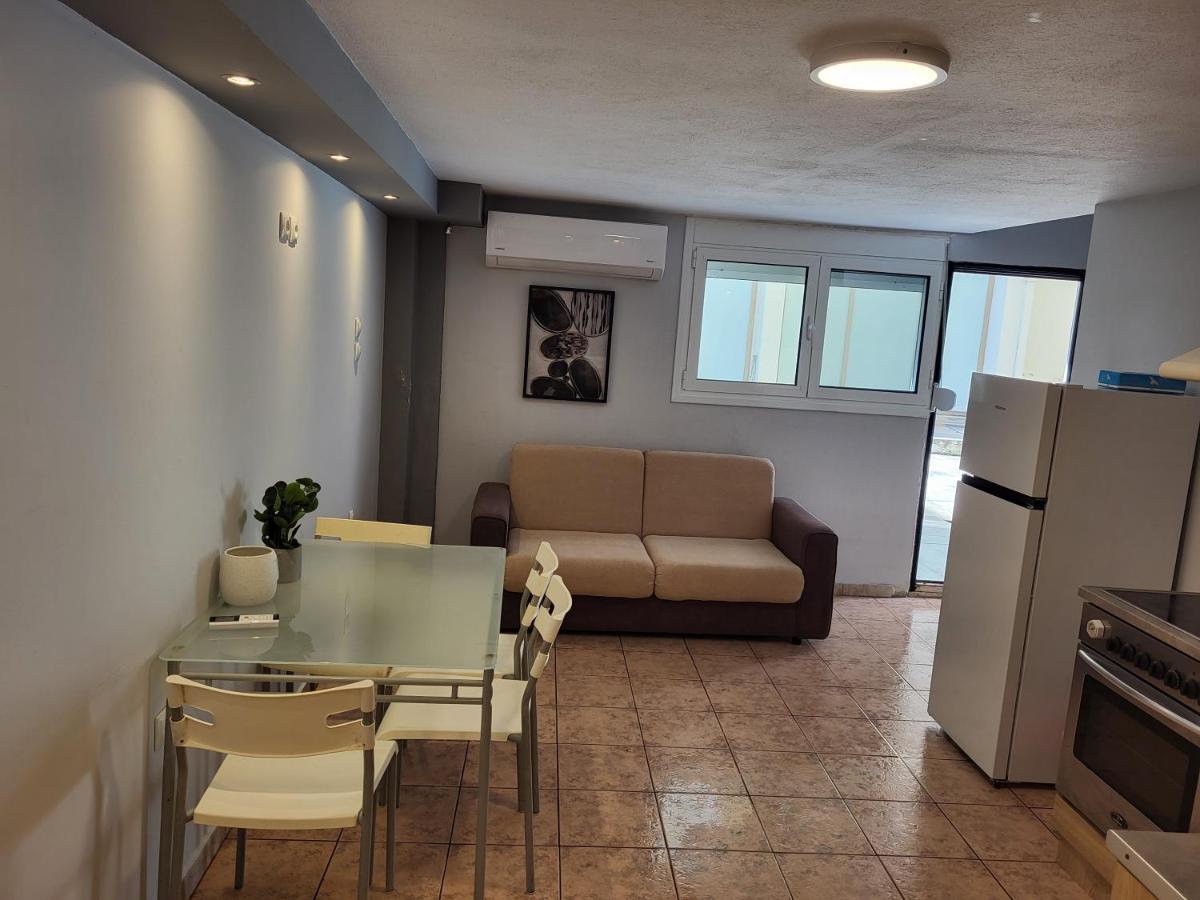 Urban Studio Apartment Кавала Екстериор снимка